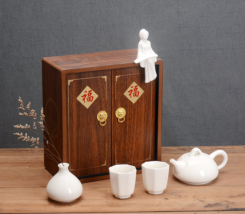 不同企業(yè)如何定制實(shí)用的企業(yè)商務(wù)禮品